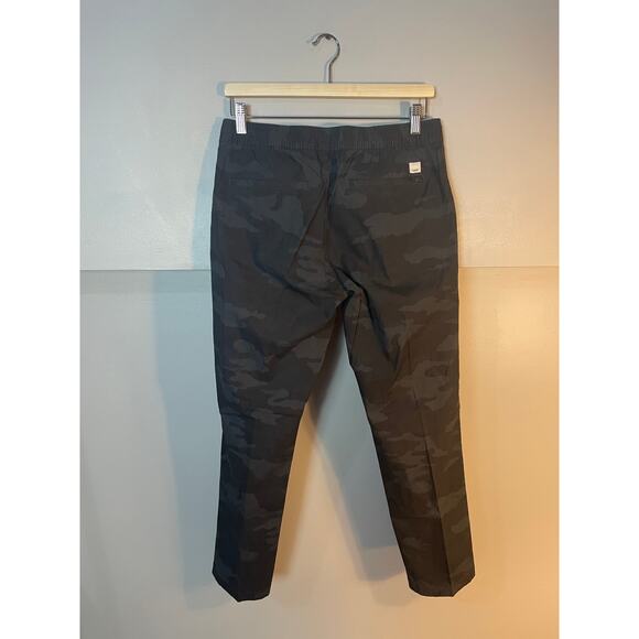 Vuori Women’s Ripstop Jogger Pant SZ MEDIUM in Camouflage Oregano Green EUC - Picture 12 of 13